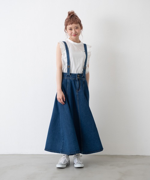 MERLOT(メルロー)の「サスペンダー付きデニムスカート(デニムスカート・レディース・インディゴブルー・MEDIUM)」の2枚目の写真
