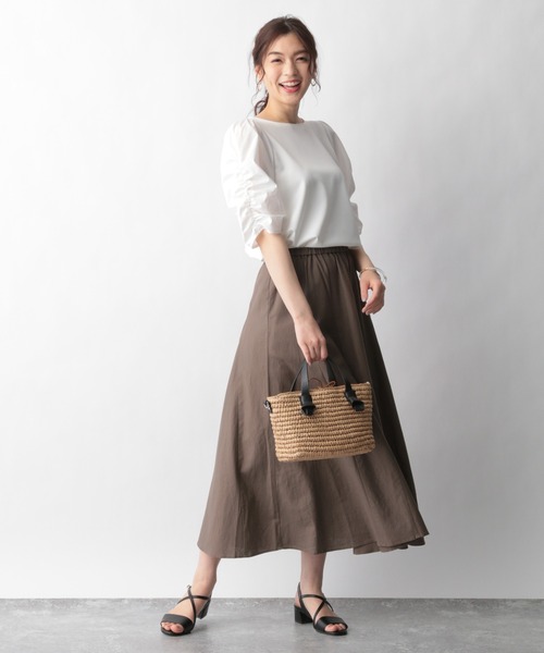 GLOBAL WORK(グローバルワーク)の「マトンスリーブカットブラウス【MATINEE LINE】【一部店舗限定】/940069(Tシャツ/カットソー・レディース・ホワイト/ダークグレー・MEDIUM/LARGE)」の3枚目の写真