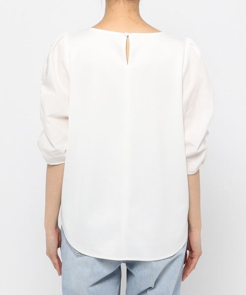 GLOBAL WORK(グローバルワーク)の「マトンスリーブカットブラウス【MATINEE LINE】【一部店舗限定】/940069(Tシャツ/カットソー・レディース・ホワイト/ダークグレー・MEDIUM/LARGE)」の11枚目の写真
