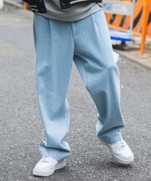 WEGO(ウィゴー)の「WEGO/SKATERSデニムパンツ(デニムパンツ・メンズ・スカイブルー/コバルトブルー・SMALL/MEDIUM/LARGE)」の2枚目の写真