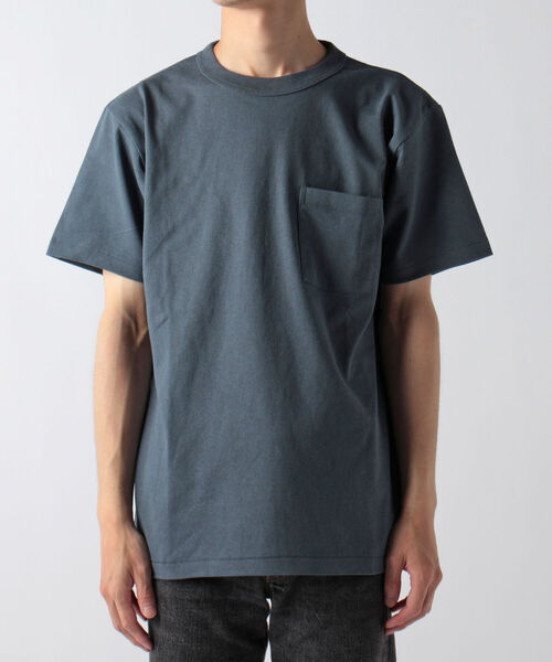GLOSTER(グロスター)の「バインダーネックポケットTシャツ(Tシャツ/カットソー・メンズ・ホワイト/チャコールグレー/カーキ/インディゴブルー・MEDIUM/LARGE/X-LARGE)」の2枚目の写真
