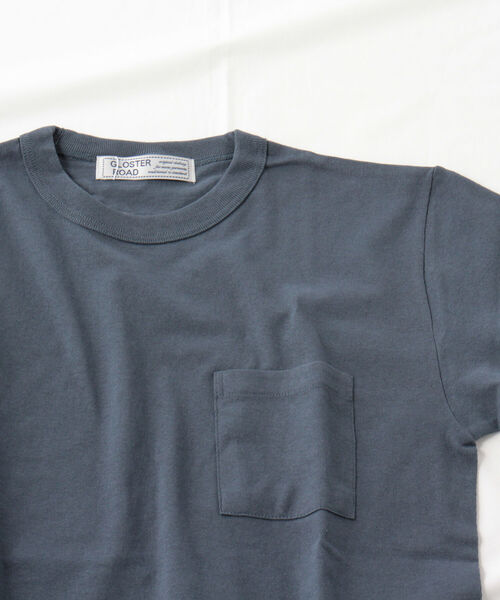 GLOSTER(グロスター)の「バインダーネックポケットTシャツ(Tシャツ/カットソー・メンズ・ホワイト/チャコールグレー/カーキ/インディゴブルー・MEDIUM/LARGE/X-LARGE)」の8枚目の写真