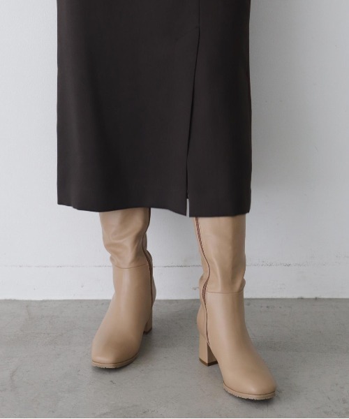 EVOL（イーボル）の「【EVOL】シンプルフェイクレザーロングブーツ IR9669（ブーツ・レディース・ブラック/ベージュ/ブラウン・22.5cm/23.5cm/24.5cm/23.0cm/24.0cm/25.0cm）」の5枚目の写真