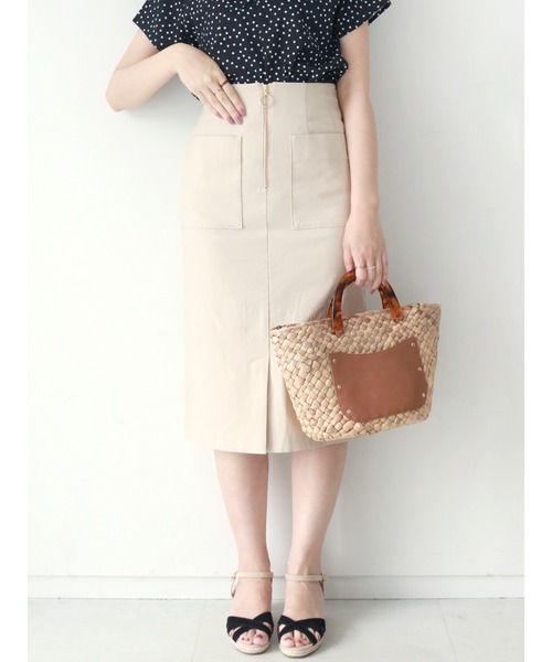 Te chichi(テチチ)の「フロントファスナータイトスカート(スカート・レディース・ベージュ/ネイビー/グリーン・SMALL/MEDIUM)」の2枚目の写真