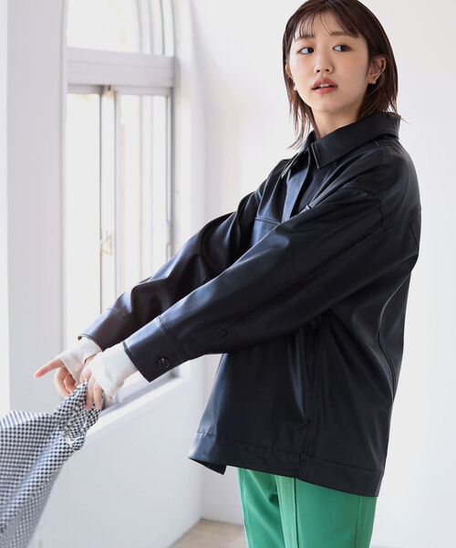 BeAMS DOT（ビームスドット）の「【WEB限定】BeAMS DOT / フェイクレザー オーバーブルゾン（ブルゾン・レディース・ブラック/グリーン系その他3・FREE）」の9枚目の写真