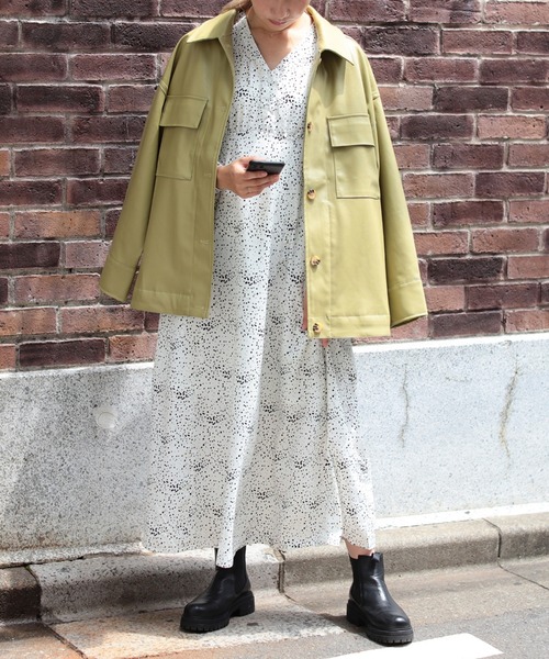 BeAMS DOT（ビームスドット）の「【WEB限定】BeAMS DOT / フェイクレザー オーバーブルゾン（ブルゾン・レディース・ブラック/グリーン系その他3・FREE）」の4枚目の写真