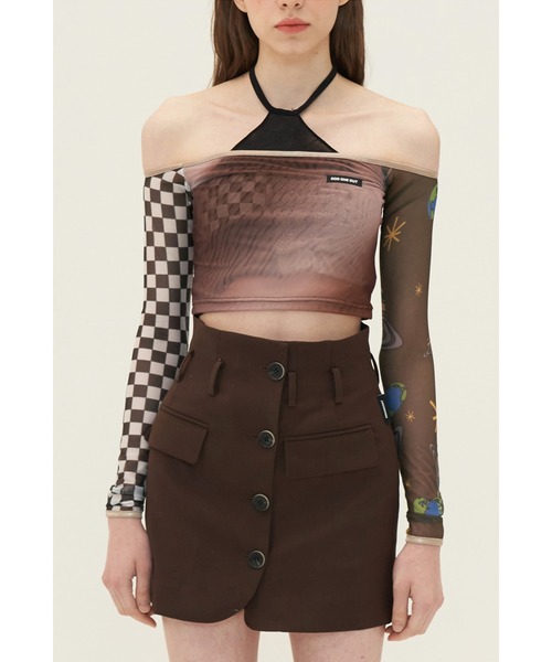 oddoneout(オッドワンアウト)の「『ODD ONE OUT/オッドワンアウト』Space off-shoulder crop T-shirts/総柄 オフショルダー クロップド丈 長袖Tシャツ(Tシャツ/カットソー・レディース・ブラウン/ブルー・FREE)」の13枚目の写真