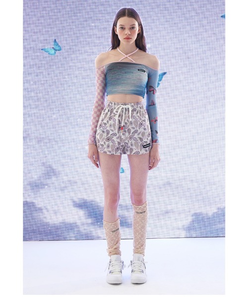 oddoneout(オッドワンアウト)の「『ODD ONE OUT/オッドワンアウト』Space off-shoulder crop T-shirts/総柄 オフショルダー クロップド丈 長袖Tシャツ(Tシャツ/カットソー・レディース・ブラウン/ブルー・FREE)」の16枚目の写真