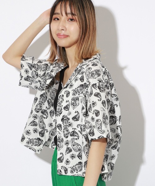 PBLIM（ページボーイリム）の「【PAGEBOYLIM】ペイズリーショートシャツ【WEB限定アイテム】（シャツ/ブラウス・レディース・ホワイト系その他/ブラック系その他・MEDIUM/LARGE）」の3枚目の写真