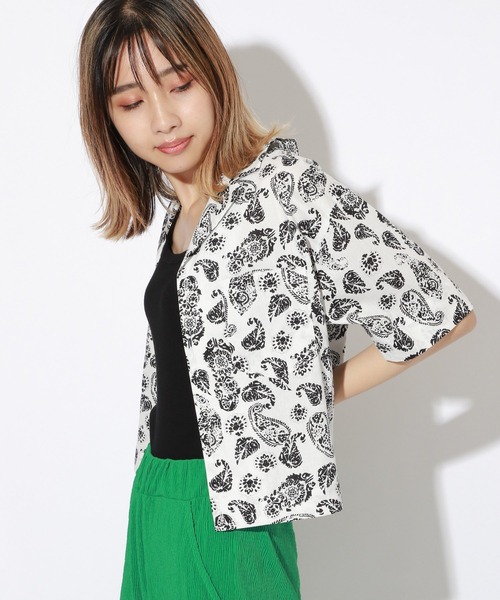 PBLIM（ページボーイリム）の「【PAGEBOYLIM】ペイズリーショートシャツ【WEB限定アイテム】（シャツ/ブラウス・レディース・ホワイト系その他/ブラック系その他・MEDIUM/LARGE）」の4枚目の写真