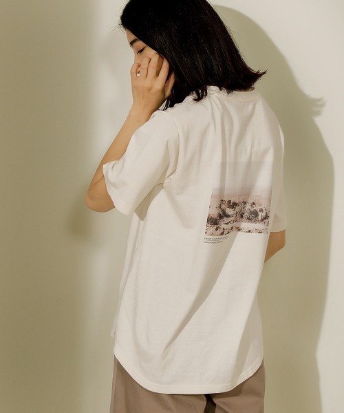 Bou Jeloud（ブージュルード）の「オーガニックコットン◆ＢＡＣＫフォトプリントＴシャツ（Tシャツ/カットソー・レディース・ベージュ/カーキ/ホワイト系その他・FREE）」の8枚目の写真