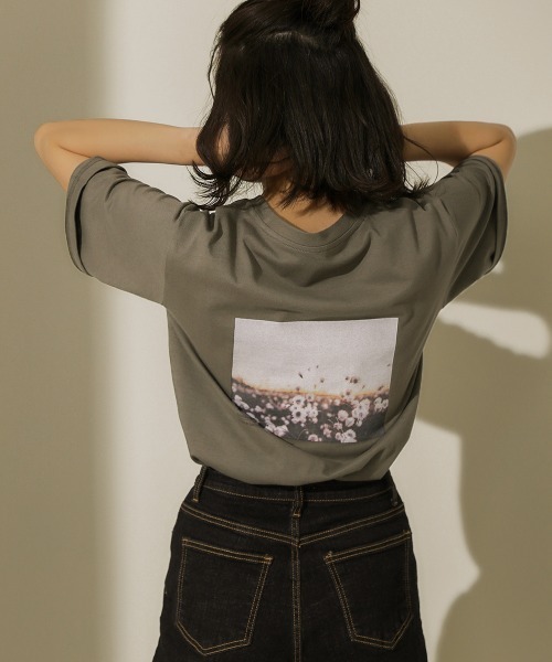 Bou Jeloud（ブージュルード）の「オーガニックコットン◆ＢＡＣＫフォトプリントＴシャツ（Tシャツ/カットソー・レディース・ベージュ/カーキ/ホワイト系その他・FREE）」の10枚目の写真