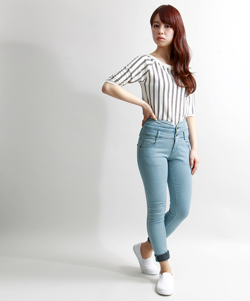 WEGO（ウィゴー）の「WEGO/前ボタンハイウエストスキニーパンツ（デニムパンツ・レディース・ダークインディゴブルー/ライトインディゴブルー/ホワイト/インディゴブルー・MEDIUM/LARGE）」の4枚目の写真