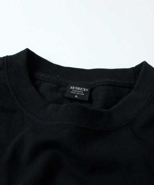 AVIREX（アヴィレックス）の「【直営店限定】カレッジ ロゴ 長袖 Tシャツ/COLLEGE LOGO LS T-SHIRT/アヴィレックス/AVIREX（Tシャツ/カットソー・メンズ・ホワイト/ブラック・MEDIUM/LARGE/X-LARGE/XX-LARGE）」の9枚目の写真