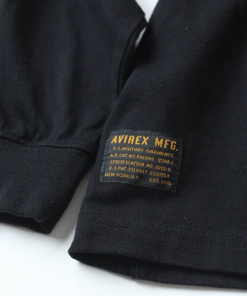AVIREX（アヴィレックス）の「【直営店限定】カレッジ ロゴ 長袖 Tシャツ/COLLEGE LOGO LS T-SHIRT/アヴィレックス/AVIREX（Tシャツ/カットソー・メンズ・ホワイト/ブラック・MEDIUM/LARGE/X-LARGE/XX-LARGE）」の5枚目の写真