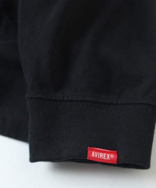 AVIREX（アヴィレックス）の「【直営店限定】カレッジ ロゴ 長袖 Tシャツ/COLLEGE LOGO LS T-SHIRT/アヴィレックス/AVIREX（Tシャツ/カットソー・メンズ・ホワイト/ブラック・MEDIUM/LARGE/X-LARGE/XX-LARGE）」の6枚目の写真