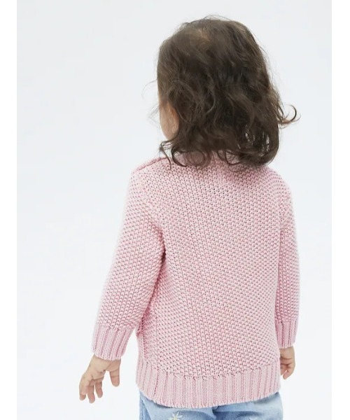GAP(ギャップ)の「アランセーター (ベビー&ユニセックス)(ニット/セーター・キッズ・ピンク/アイボリー・0-3M/12-18M/18-24M/6-12M/3-6M)」の4枚目の写真