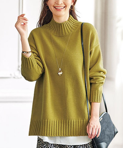 BELLUNA（ベルーナ）の「バックスリットデザインニットプルオーバー（ニット/セーター・レディース・ネイビー/イエロー/ブルー/モカ・MEDIUM/LARGE/X-LARGE）」の4枚目の写真