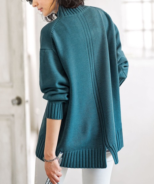 BELLUNA（ベルーナ）の「バックスリットデザインニットプルオーバー（ニット/セーター・レディース・ネイビー/イエロー/ブルー/モカ・MEDIUM/LARGE/X-LARGE）」の3枚目の写真