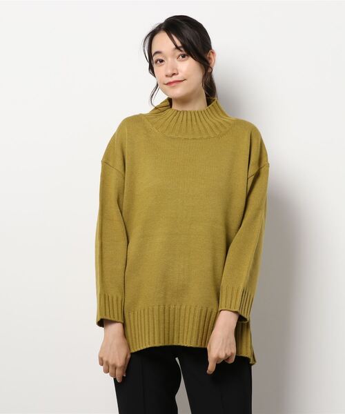 BELLUNA（ベルーナ）の「バックスリットデザインニットプルオーバー（ニット/セーター・レディース・ネイビー/イエロー/ブルー/モカ・MEDIUM/LARGE/X-LARGE）」の12枚目の写真