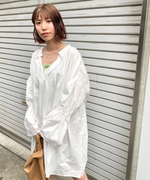 Kastane（カスタネ）の「キャンディースリーブシャーリングチュニック（シャツ/ブラウス・レディース・オフホワイト/ブラック・FREE）」の20枚目の写真