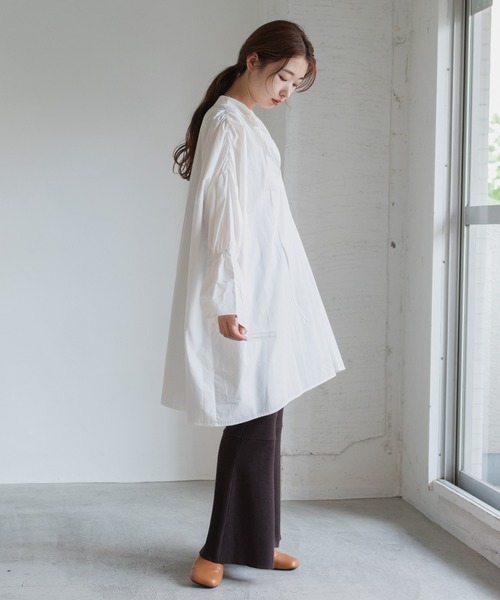 Kastane（カスタネ）の「キャンディースリーブシャーリングチュニック（シャツ/ブラウス・レディース・オフホワイト/ブラック・FREE）」の11枚目の写真