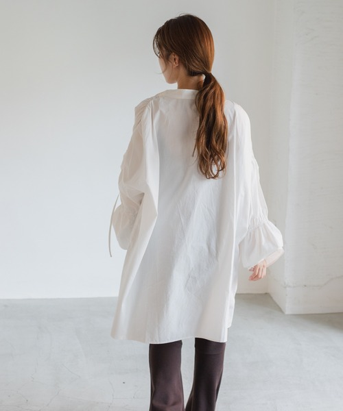 Kastane（カスタネ）の「キャンディースリーブシャーリングチュニック（シャツ/ブラウス・レディース・オフホワイト/ブラック・FREE）」の13枚目の写真