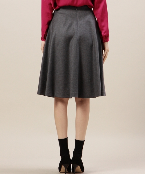 BEAUTY&YOUTH UNITED ARROWS(ビューティーアンドユースユナイテッドアローズ)の「BYSF サキソニーフレアミドルスカート◆(スカート・レディース・ケリー/ブラック/グレー・SMALL/MEDIUM)」の16枚目の写真