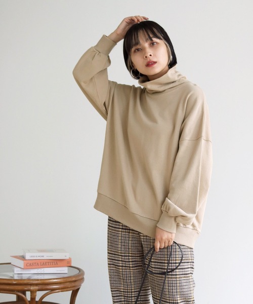 HER CLOSET(ハークローゼット)の「【shemoshelly】ビッグシルエットハイネックスウェットプルオーバー(スウェット・レディース・ブラック/ベージュ/グリーン/テラコッタ・M)」の19枚目の写真