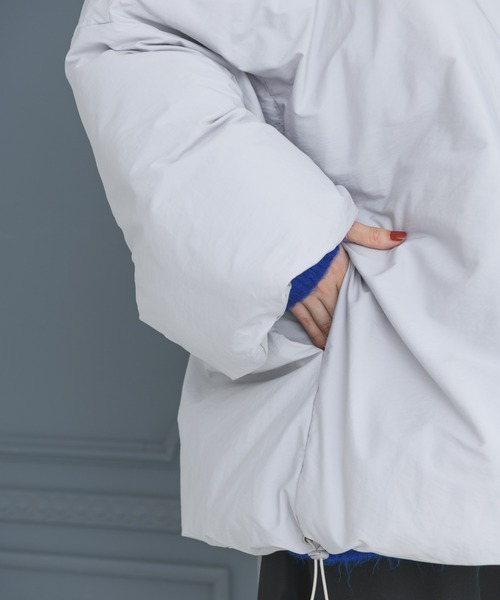 manana suerte（マニャーナスエルテ）の「中綿ボリュームシルエットハーフコート（その他アウター・レディース・ブラック/ライトグレー・FREE）」の6枚目の写真