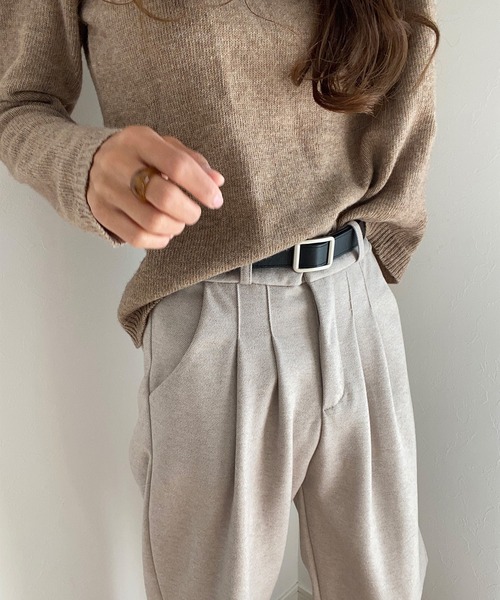 LAUIR(ラウアー)の「スクエアバックルノーホールベルト(ベルト・レディース・ブラウン/ブラック・FREE)」の2枚目の写真