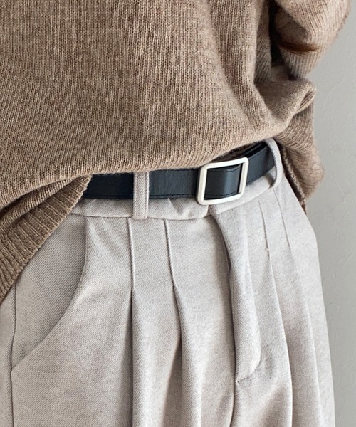 LAUIR(ラウアー)の「スクエアバックルノーホールベルト(ベルト・レディース・ブラウン/ブラック・FREE)」の5枚目の写真