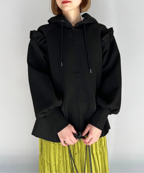 PICCIN(ピッチン)の「フリルスリーブプリーツフーディー(パーカー・レディース・ライトグレー/ブラック/オフホワイト・M)」の12枚目の写真