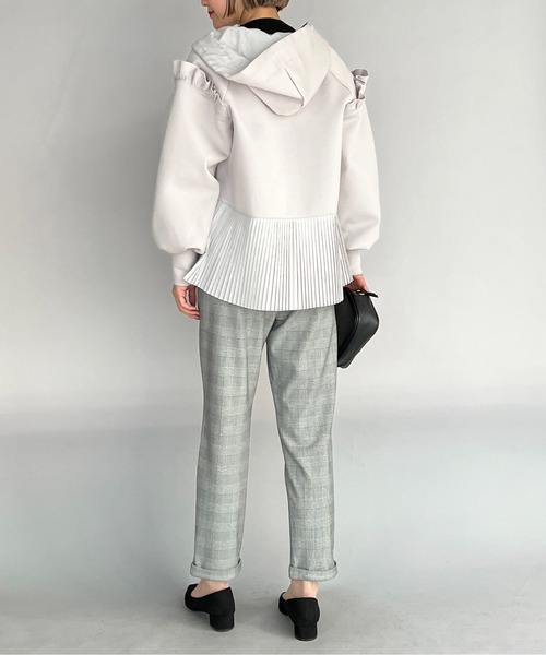 PICCIN(ピッチン)の「フリルスリーブプリーツフーディー(パーカー・レディース・ライトグレー/ブラック/オフホワイト・M)」の10枚目の写真