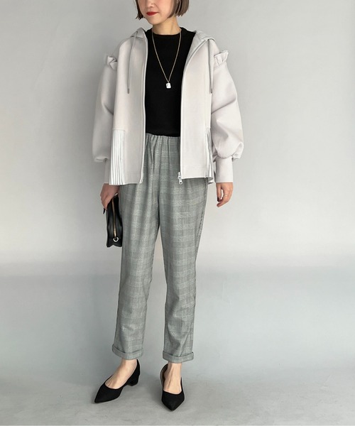 PICCIN(ピッチン)の「フリルスリーブプリーツフーディー(パーカー・レディース・ライトグレー/ブラック/オフホワイト・M)」の8枚目の写真