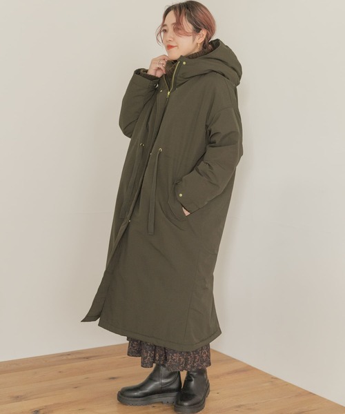 ITEMS URBANRESEARCH（アイテムズ アーバンリサーチ）の「ロングフードコート（ダウンジャケット/コート・レディース・カーキ/アイボリー/ライトブラウン・FREE）」の4枚目の写真