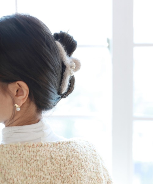by muni:r(バイ ムニール)の「パールツイストヘアクリップ(バレッタ/ヘアクリップ・レディース・ブラック/ベージュ/アイボリー・FREE)」の12枚目の写真
