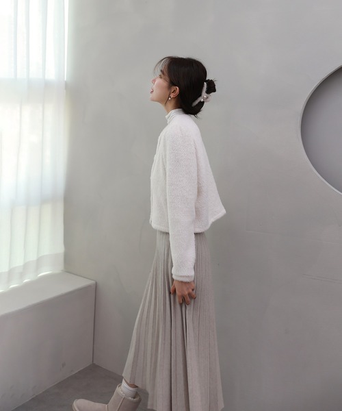 by muni:r(バイ ムニール)の「パールツイストヘアクリップ(バレッタ/ヘアクリップ・レディース・ブラック/ベージュ/アイボリー・FREE)」の15枚目の写真