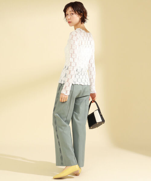 Ray BEAMS（レイビームス）の「Ray BEAMS / フラワー レース ロングスリーブ Tシャツ（Tシャツ/カットソー・レディース・ホワイト/ブラック・ONE SIZE）」の17枚目の写真