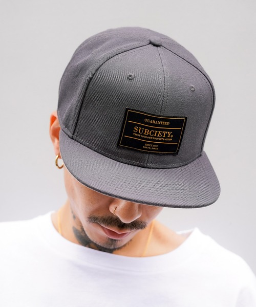Subciety（サブサエティ）の「SNAP BACK CAP-GUARANTEE-（キャップ・メンズ・ブラック/オフホワイト/グレー・FREE）」の3枚目の写真