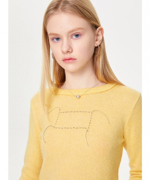 outxo（アウトエクソ）の「A'GEM/9 × .kom『OUTXO/アウトエクソ』LILLY UNBAL KNIT/アンバランスデザインニットソー（ニット/セーター・レディース・ブラック/イエロー/アイボリー・FREE）」の9枚目の写真