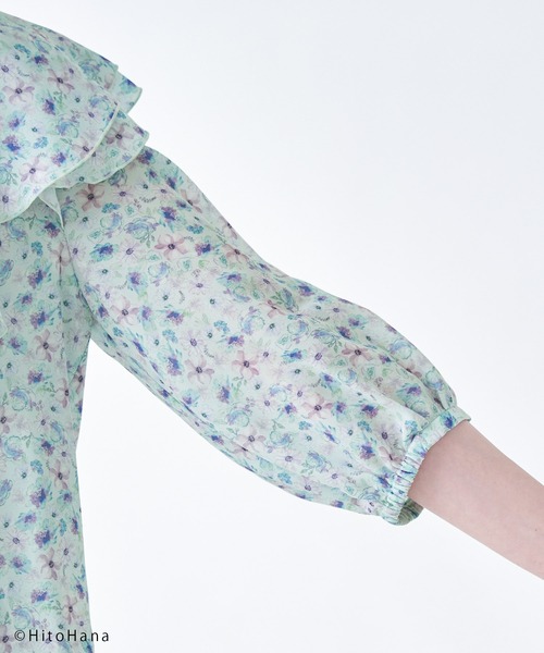 ⭐︎himalaya⭐︎ 45R お花　アップリケオーバーブラウス ⭐︎himalaya様専用⭐︎ 45R お花 アップリケオーバーブラウス - メルカリ