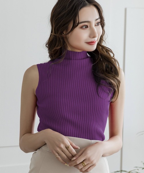 Julia Boutique（ジュリアブティック）の「ハイネック・パーソナルカラーノースリーブニットトップス/22046（ニット/セーター・レディース・ブルー/ブラウン/レッド/イエロー/ライトベージュ/パープル/グリーン/ピンク/ブラック/テラコッタ/オレンジ系/ホワイト・ONE）」の8枚目の写真