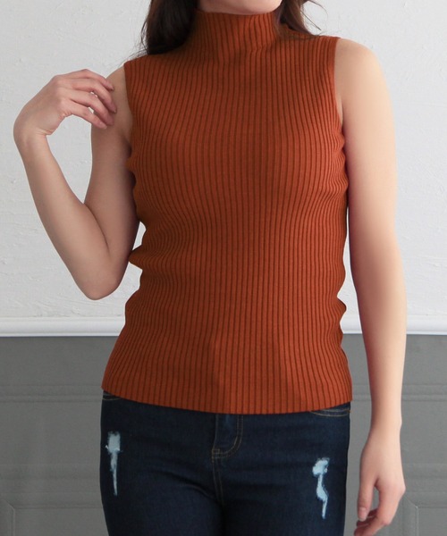 Julia Boutique（ジュリアブティック）の「ハイネック・パーソナルカラーノースリーブニットトップス/22046（ニット/セーター・レディース・ブルー/ブラウン/レッド/イエロー/ライトベージュ/パープル/グリーン/ピンク/ブラック/テラコッタ/オレンジ系/ホワイト・ONE）」の4枚目の写真