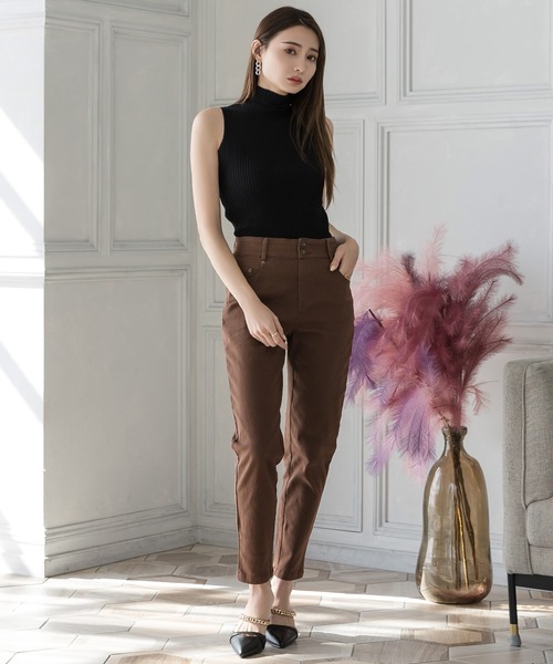 Julia Boutique（ジュリアブティック）の「ハイネック・パーソナルカラーノースリーブニットトップス/22046（ニット/セーター・レディース・ブルー/ブラウン/レッド/イエロー/ライトベージュ/パープル/グリーン/ピンク/ブラック/テラコッタ/オレンジ系/ホワイト・ONE）」の15枚目の写真