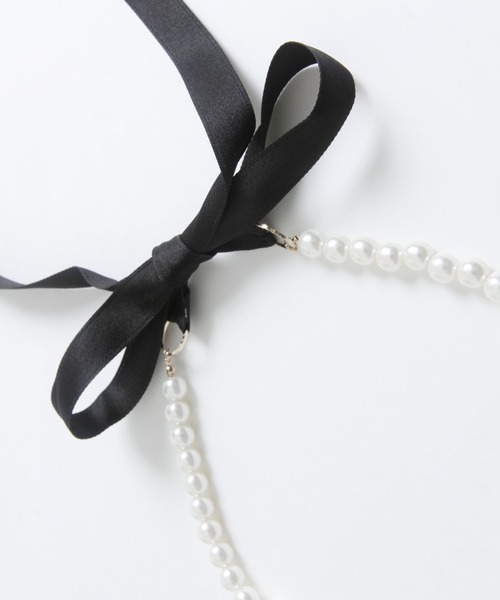 tocco closet（トッコ　クローゼット）の「りぼん付きパール×ビジューネックレス（ネックレス・レディース・アイボリー・FREE）」の8枚目の写真