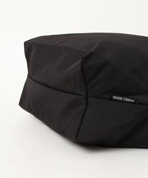 ammy.（エイミードット）の「【 ammy. / エイミードット 】 サイドツイスト ビッグ ショルダーバッグ（ショルダーバッグ・レディース・ブラック/ベージュ/カーキ/スモークピンク・FREE）」の6枚目の写真