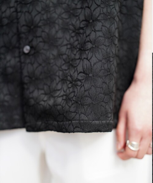 tk.TAKEO KIKUCHI(ティーケータケオキクチ)の「◆フラワージャカードシャツ(シャツ/ブラウス・メンズ・ホワイト/ブラック・02/03)」の20枚目の写真