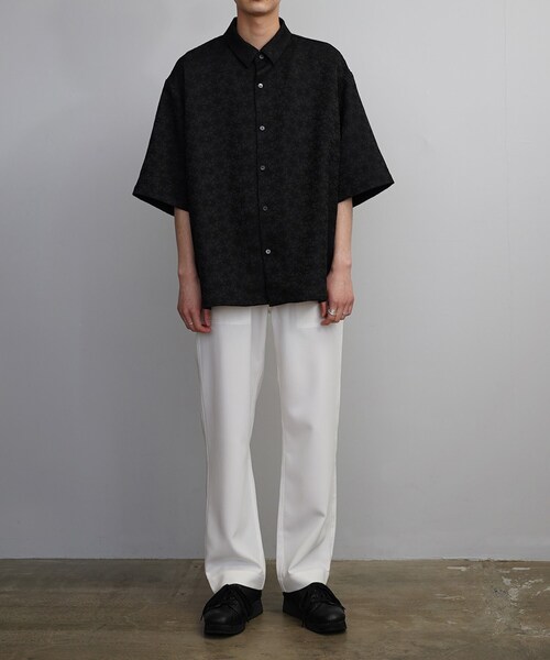 tk.TAKEO KIKUCHI(ティーケータケオキクチ)の「◆フラワージャカードシャツ(シャツ/ブラウス・メンズ・ホワイト/ブラック・02/03)」の22枚目の写真