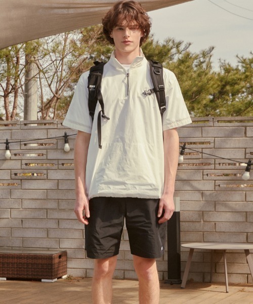 FCMM(エフシーエムエム)の「CLUB TEAM SHORT SLEEVE HALF-ZIP WINDBREAKER/クラブチームショートスリーブハーフジップウィンドブレーカー(ブルゾン・メンズ・ホワイト/ブラック/ベージュ/グレー・MEDIUM/LARGE)」の10枚目の写真